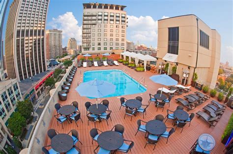 Colonnade-hotel-boston-outdoor-patio - Enrichment Journeys