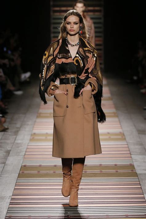 MFW REVIEW ETRO FALL WINTER 2018 WOMEN S COLLECTION