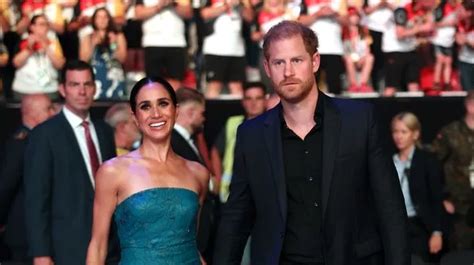 Prince Harry And Meghan Markle S New Website Controversy Royal Row