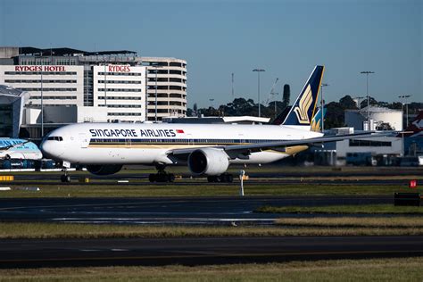 V Swl Singapore Airlines Boeing Er Yssy Airline Flickr