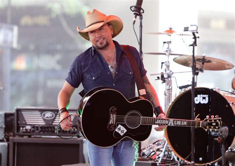 Toby Keith Makes A Surprise Duet Appearance With Jason Aldean At