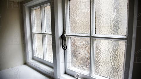 Elevate Your Home: 10 Best Alternatives to Glass Block Windows - Kravelv