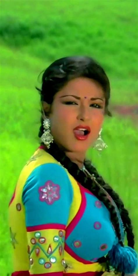 Pin By Manish M On Indian Actresses Indian Actress Hot Pics Vintage Bollywood Beautiful