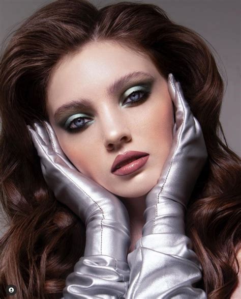 20 Stunning Metallic Makeup Ideas The Xo Factor