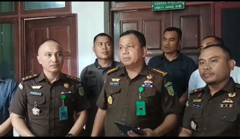 Mantan Kadis Pupr Kaimana Diciduk Tim Tabur Kejati Papua Barat Saat Di