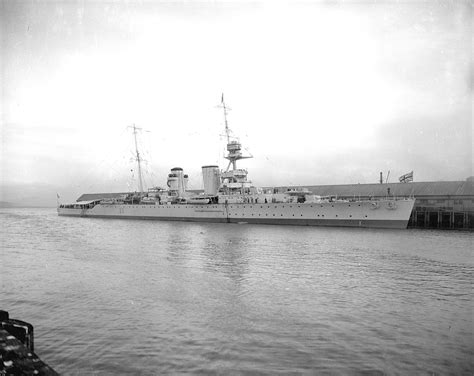 Hms Raleigh Was One Of Five Hawkins Class Heavy Cruisers Built For The