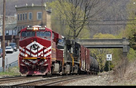 Railpicturesnet Photo Ns 8104 Norfolk Southern Ge Es44ac At Emmaus