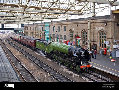 New steam locomotive 60163 'Tornado' in Carlisle Railway Station with a ...