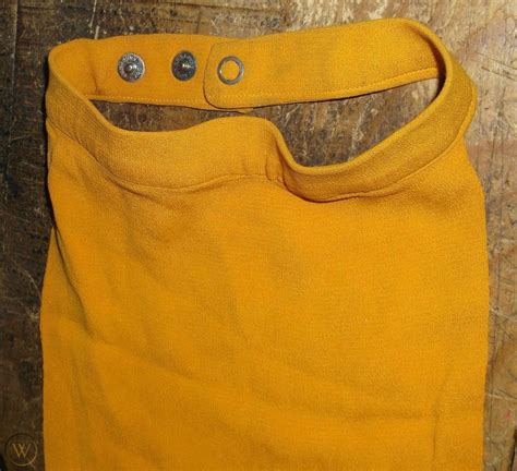 Original Vietnam War Us Army Air Cav Cavalry Yellow Bib Scarf Ascot