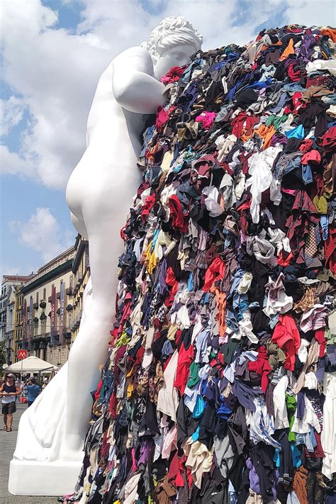 La Venere degli stracci a Napoli rinascerà dalle sue ceneri Vogue Italia