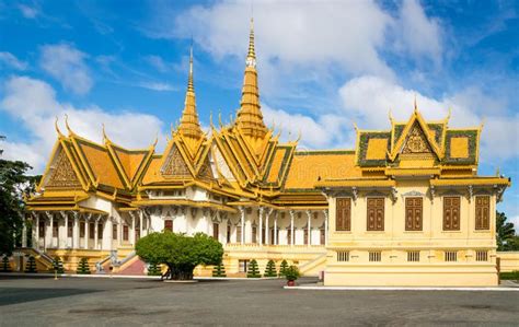 The Royal Palace In Phnom Penh The Royal Palace In Cambodias Capital