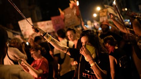 Israel Zehntausende Menschen Demonstrieren In Tel Aviv Erneut Gegen