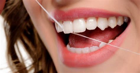 Ways How To Safely Remove Food Stuck In Wisdom Tooth Hole