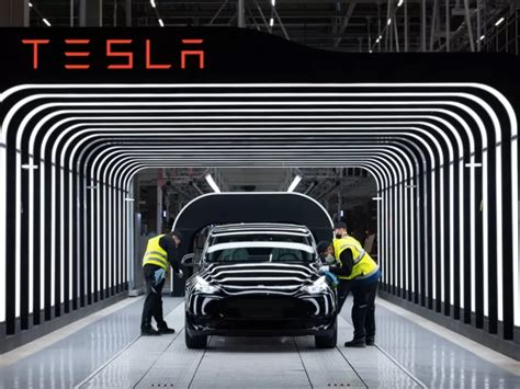 Tesla La Gigafactory Di Berlino Nel Caos Che Sta Succedendo