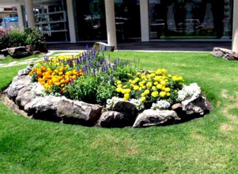 Best 25 Easy Flower Bed Ideas To Make Front Yard More Beautiful