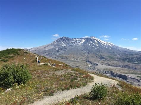 Nature Escapes — Hiking at Mount St. Helens #hike #hiking...