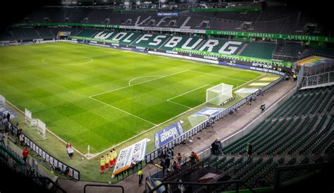 Bundesliga Eintracht Frankfurt Holt Beim Vfl Wolfsburg Drei Punkte