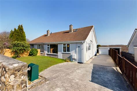 Newbridge Way Truro Tr1 3 Bedroom Semi Detached Bungalow For Sale