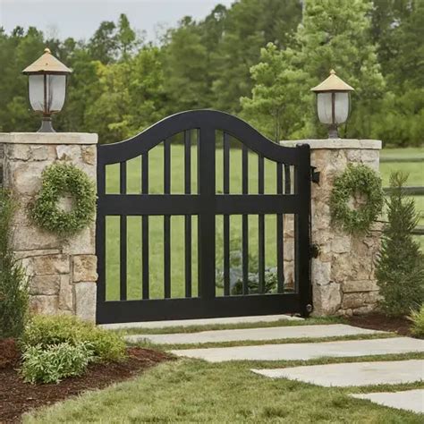 Inspiring Farmhouse Gate Ideas For Charming Entrances Diycozy