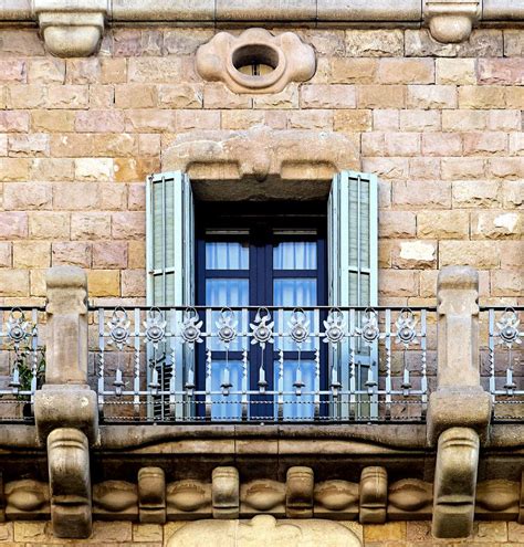 Barcelona Proven A E Barcelona Art Deco Windows Architecture