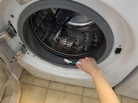 How To Clean A Front Loading Washing Machine And Stop Smells Happy Mom