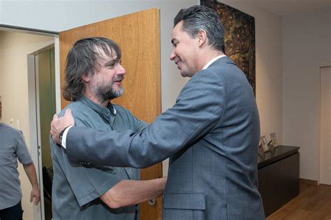 El Vicegobernador Calvo Recibi Al Padre Pepe Di Paola