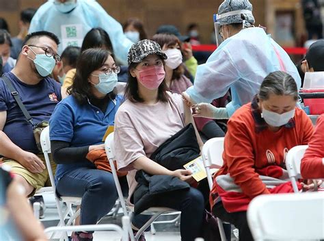 第三劑混莫德納 他隔天秒進「搖滾區」 釣一票苦主：比摔車還痛 觸快訊