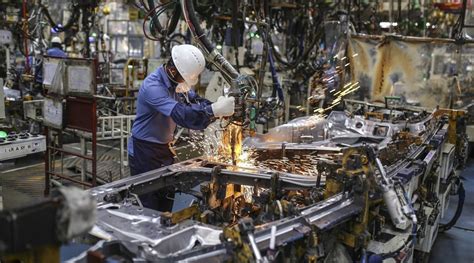 India S Manufacturing Pmi Highest In Months As Prices Ease And Demand