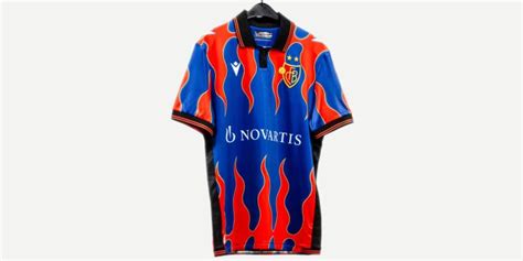 Fc Basel Stellt Gewagtes Neues Design F Rs Heim Trikot Vor