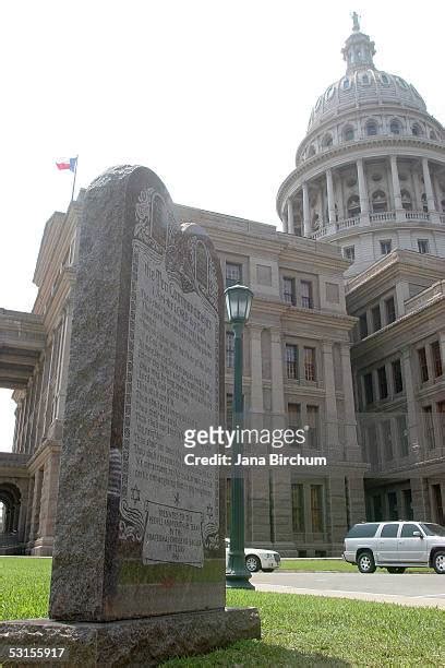 Ten Commandments Monument (Austin Texas) Photos and Premium High Res ...