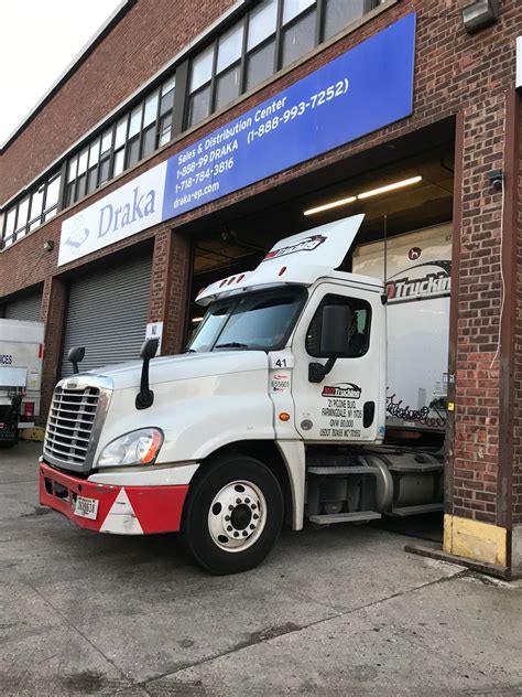 Flatbed Trailer Parking Brooklyn Freight Shipping Quotes LTL