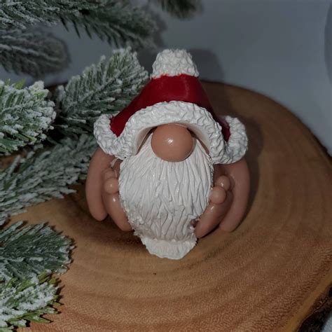 Naked Santa Claus Ornaments With Face Cover And Toilet Paper Resin