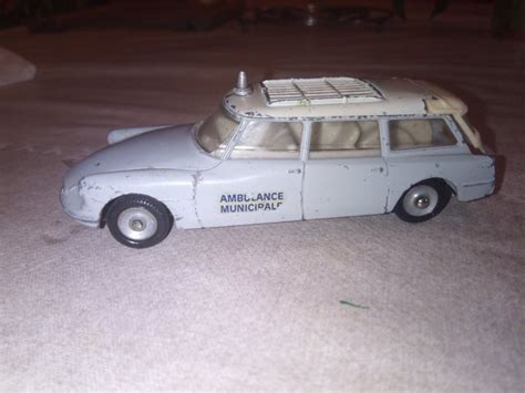 Dinky Toys 1 43 Citroen DS 19 Break Ambulance Catawiki