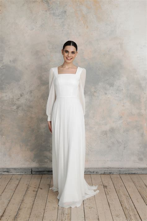 square neckline wedding dress