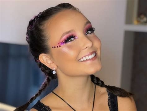 Larissa Manoela Quer Se Casar Ap S Completar Anos Tv Foco