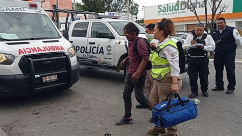 Ebrio sujeto a bordo de su bicicleta choca contra vehículo en Campeche