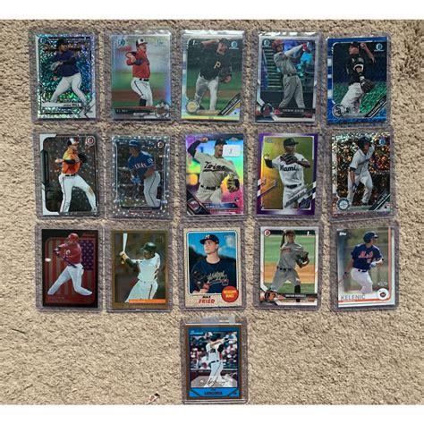 Baseball Card Lot - 16 Cards