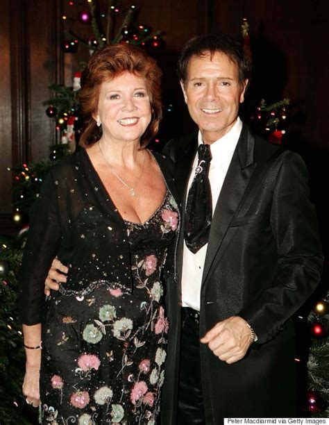 Cilla Black Funeral Cliff Richard Pays Tribute To Close Friend In