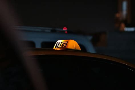 Taxi at Night · Free Stock Photo