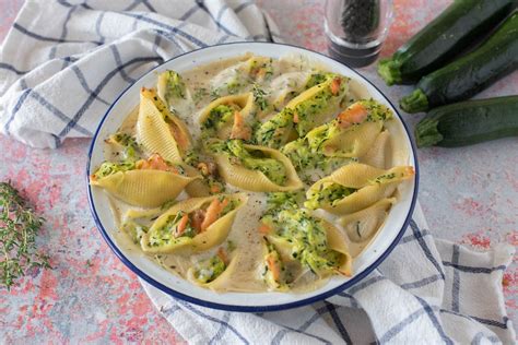 Conchiglioni Con Zucchine E Salmone La Ricetta Della Variante Dal