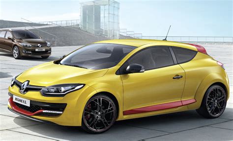 Renault Reveals Megane Facelift Lineup Hatch Coupe Rs And Sport