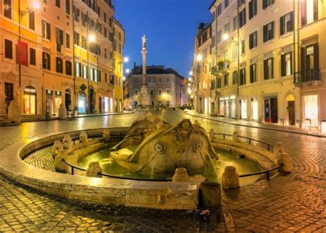 Piazza Di Spagna Storia E Descrizione Monumenti Da Vedere E Barcaccia