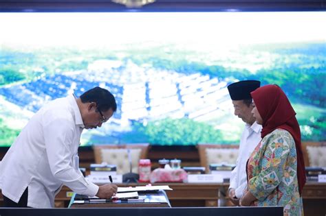 Pemprov Jateng Gencarkan Program Pengentasan Kemiskinan Berita