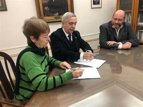 Firma Del Convenio Entre La UNLP Y SUTEBA Para Tareas Docentes Y De