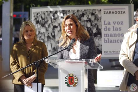 La Alcaldesa Natalia Chueca Inaugura La Exposici N La Voz De Las Manos