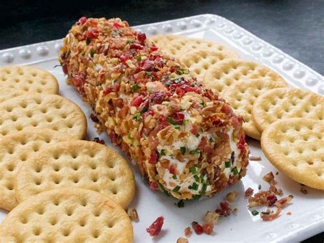 Cranberry Pecan Bacon Cheese Log Soupaddict