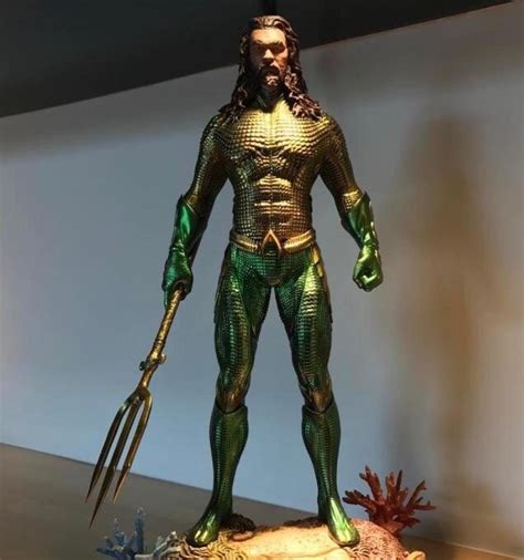 Jason Momoa Gets New Aquaman Costume Cosmic Book News