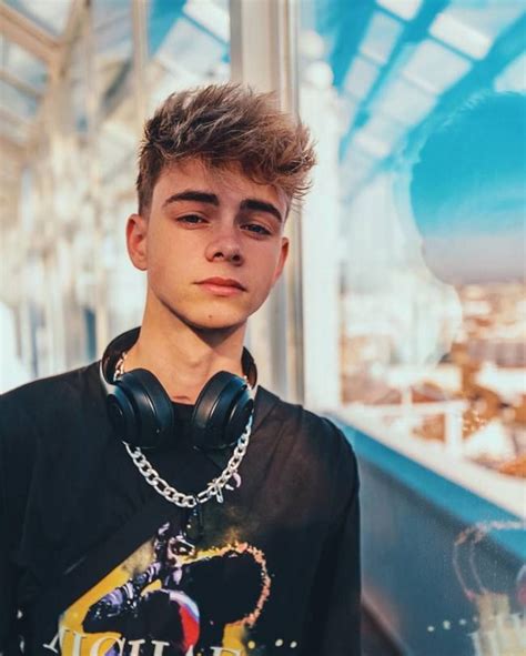 Corbyn Besson 21 Facts Height Age Birthday And More Corbyn Besson