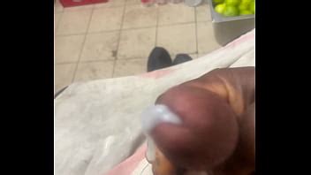 Je Me Branle Au Travail XVIDEOS