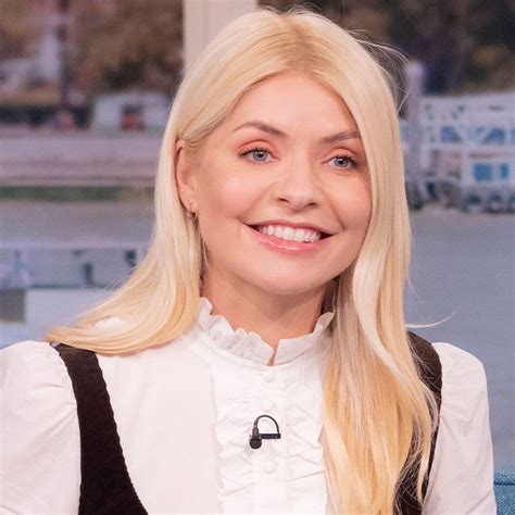 Holly Willoughby Latest News Pictures And Stories Hello Page 8